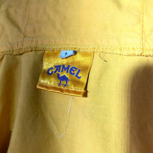 Load image into Gallery viewer, Camel Windbreaker - L
