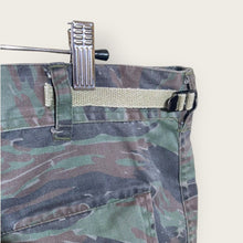 Load image into Gallery viewer, Army Camouflage Cargo Trousers - M/L
