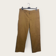 Load image into Gallery viewer, Dickies Trousers - M
