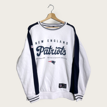 Load image into Gallery viewer, NFL Patriots Sweater (White) - L
